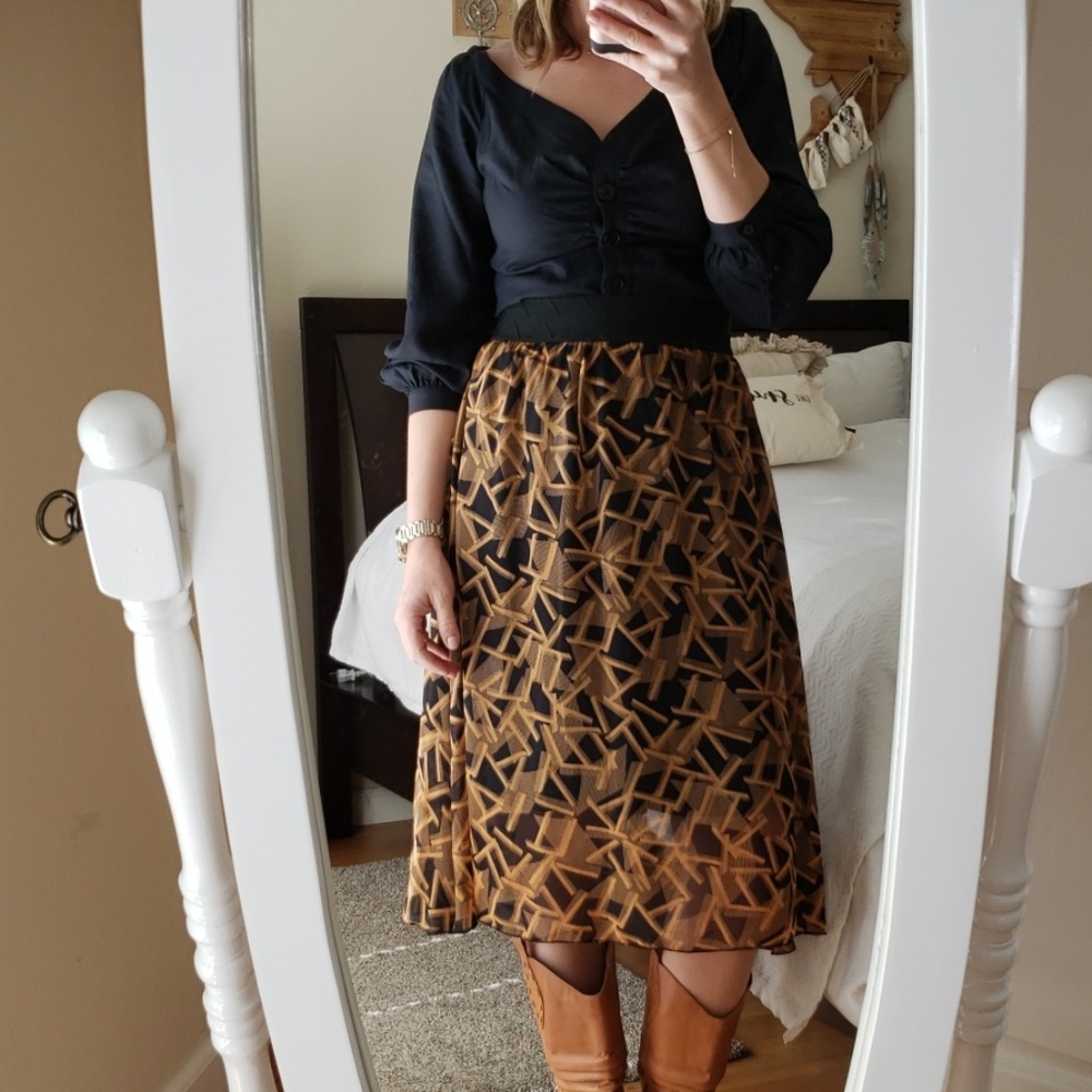 LLR Lola - Picture 2 of 6